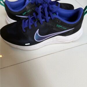 Nike woman Black and Blue Sneakers